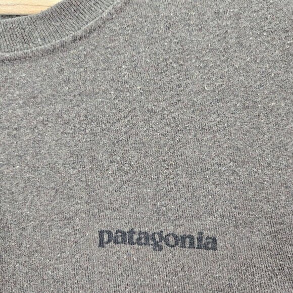 Patagonia Responsibili-Tee Sweatshirt Mens Size S Gray Logo T-Shirt Long Sleeve - Picture 8 of 10